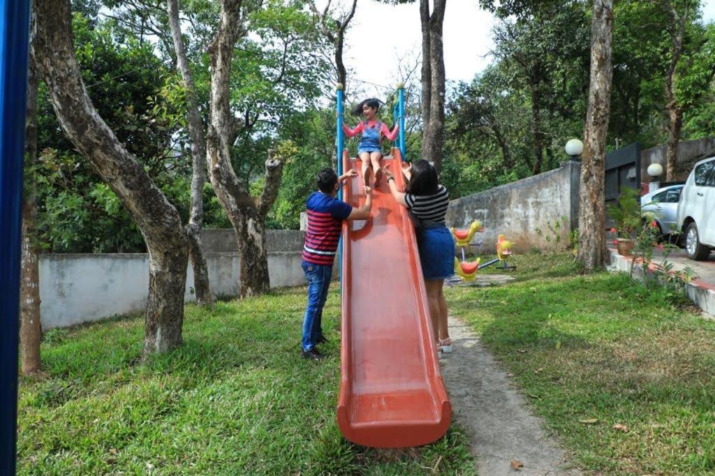 Wanders In Travel Company Hotell Madikeri Eksteriør bilde