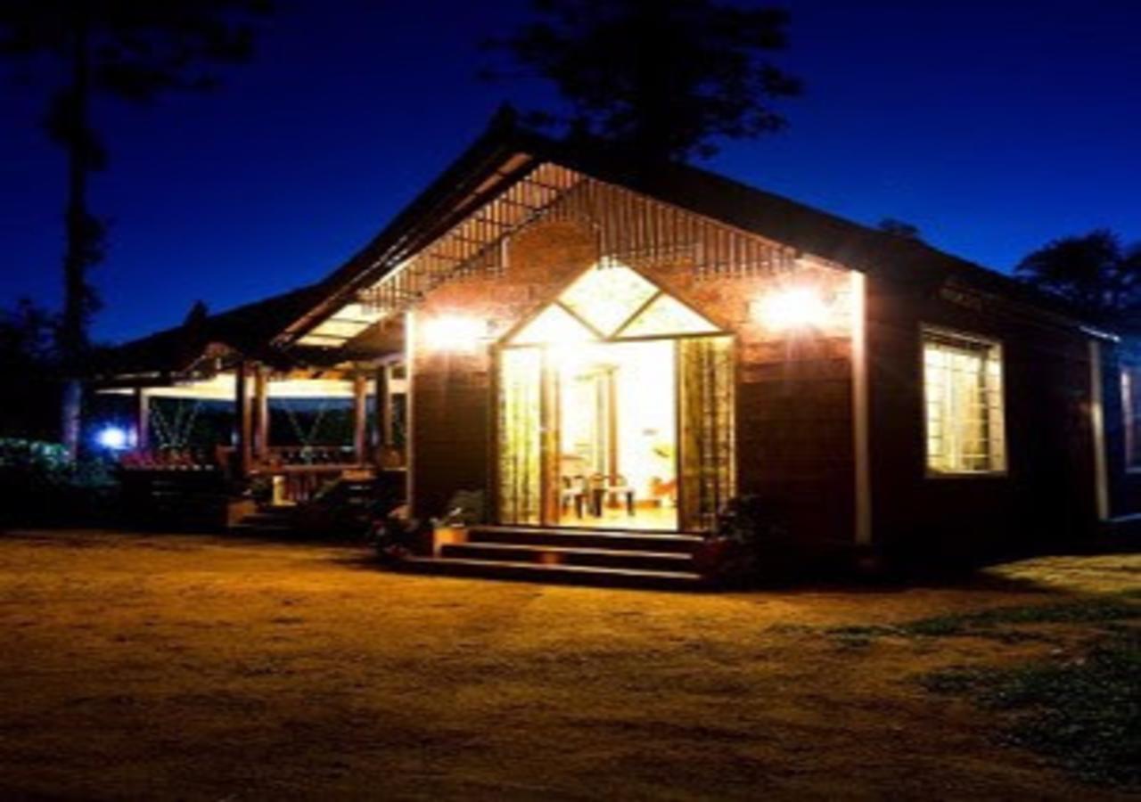 Wanders In Travel Company Hotell Madikeri Eksteriør bilde